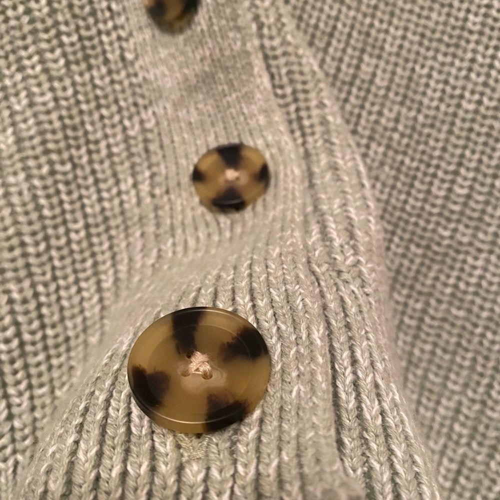 GAP Factory cardigan - Picture 2 of 11